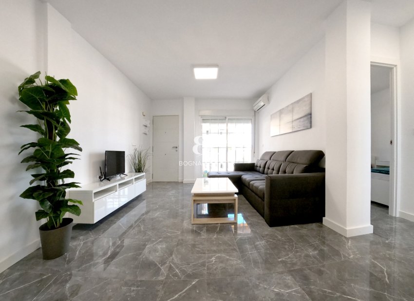 Wiederverkauf - apartment -
Orihuela Costa - Lomas De Cabo Roig