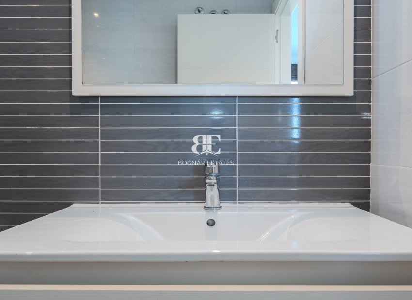 Wiederverkauf - apartment -
Orihuela Costa - Lomas De Cabo Roig