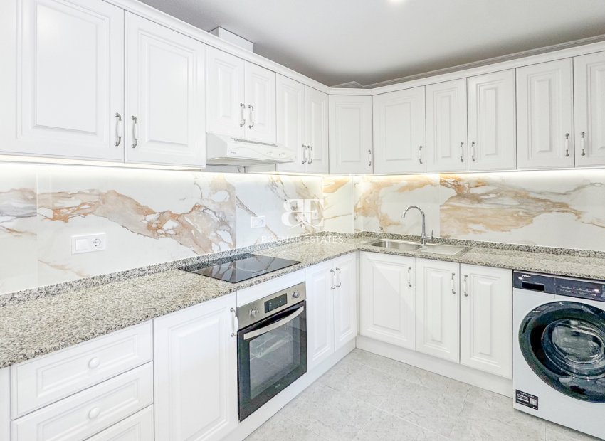 Wiederverkauf - apartment -
Orihuela Costa - Lomas de Campoamor