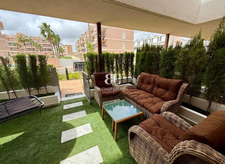 Wiederverkauf - apartment -
Orihuela Costa - Los Dolses