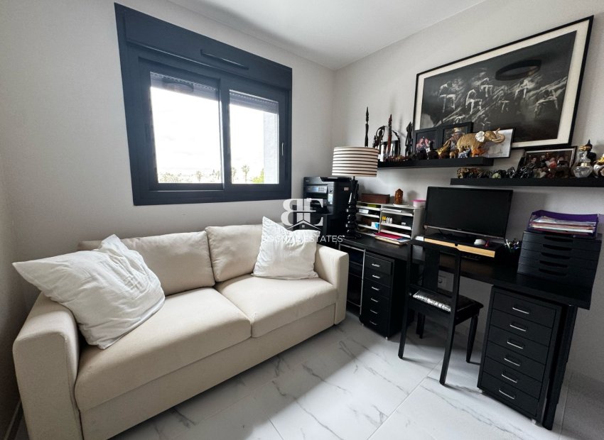Wiederverkauf - apartment -
Orihuela Costa - Playa Flamenca