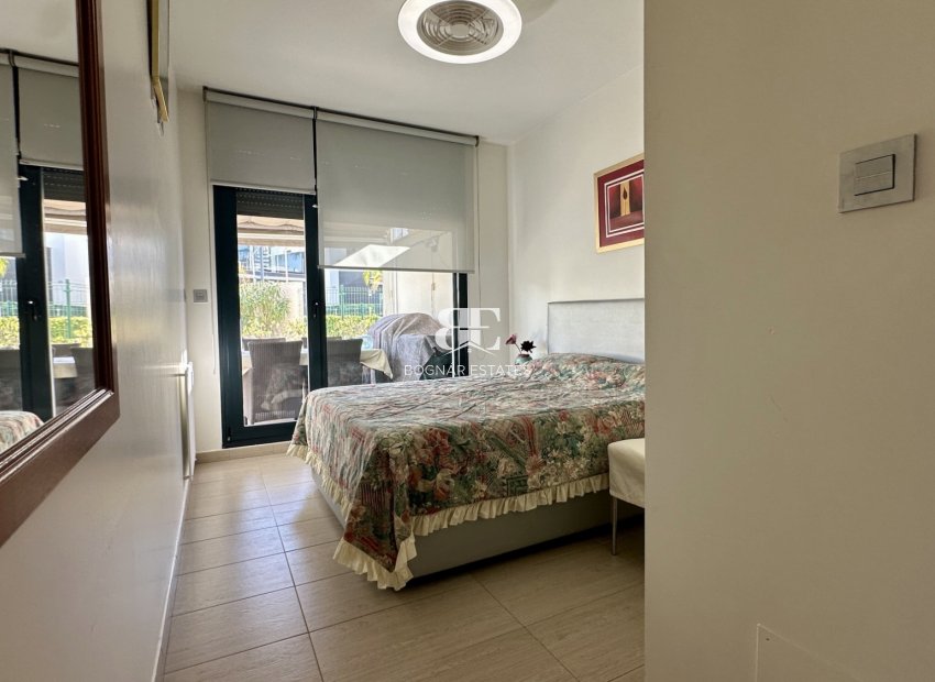 Wiederverkauf - apartment -
Orihuela Costa - Punta Prima