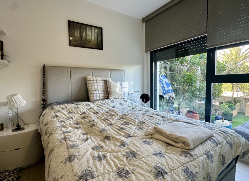 Wiederverkauf - apartment -
Orihuela Costa - Punta Prima