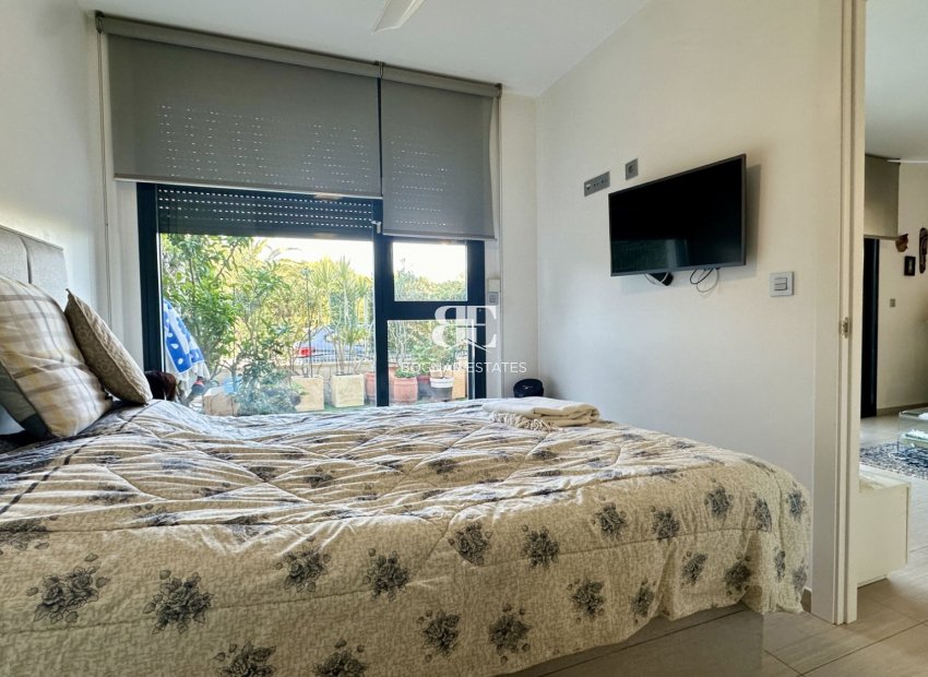 Wiederverkauf - apartment -
Orihuela Costa - Punta Prima