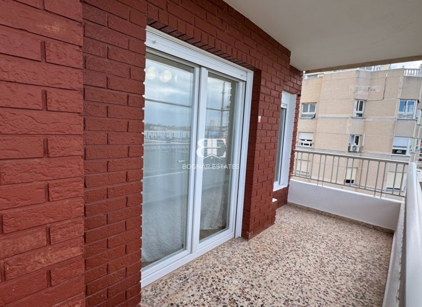 Wiederverkauf - apartment -
Orihuela Costa - Punta Prima