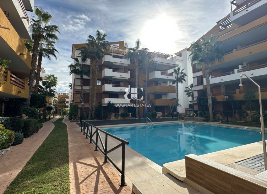 Wiederverkauf - apartment -
Orihuela Costa - Punta Prima