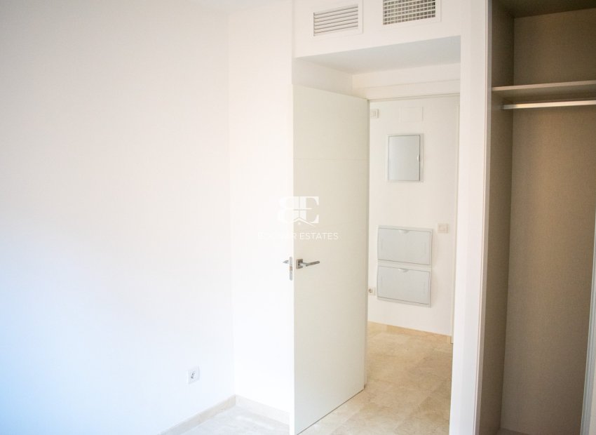 Wiederverkauf - apartment -
Orihuela Costa - Punta Prima