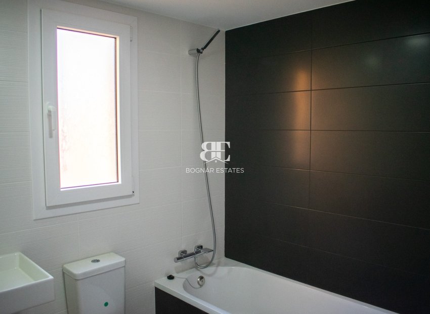 Wiederverkauf - apartment -
Orihuela Costa - Punta Prima