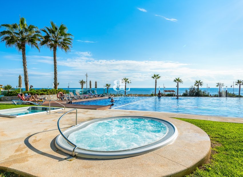 Wiederverkauf - apartment -
Orihuela Costa - Punta Prima