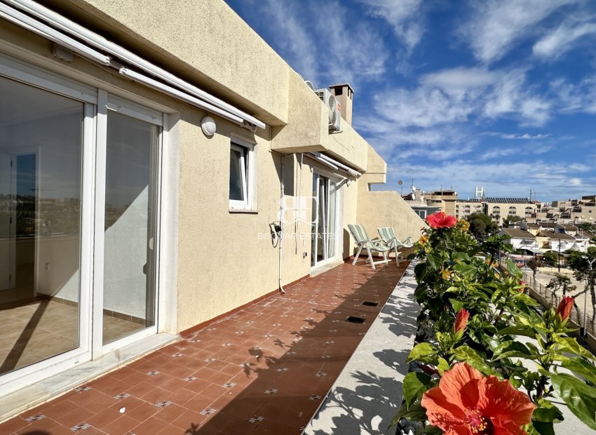 Wiederverkauf - apartment -
Orihuela Costa - Punta Prima