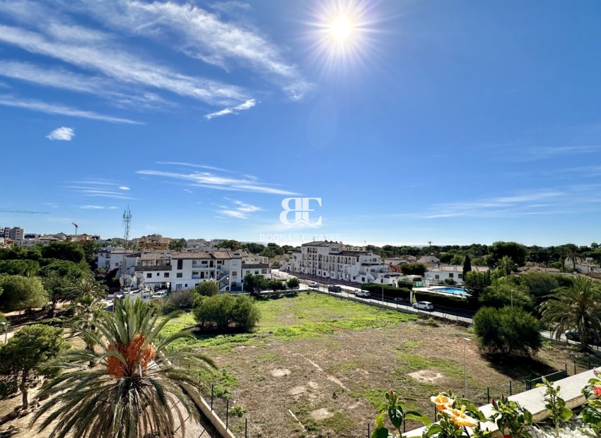 Wiederverkauf - apartment -
Orihuela Costa - Punta Prima
