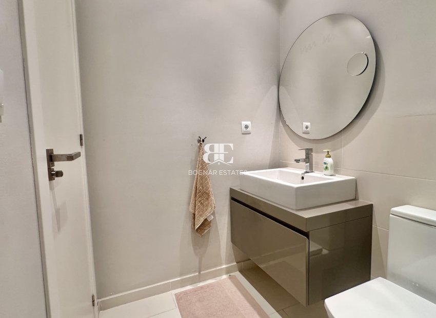 Wiederverkauf - apartment -
Orihuela Costa - Villamartín