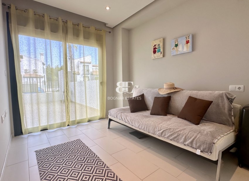 Wiederverkauf - apartment -
Orihuela Costa - Villamartín
