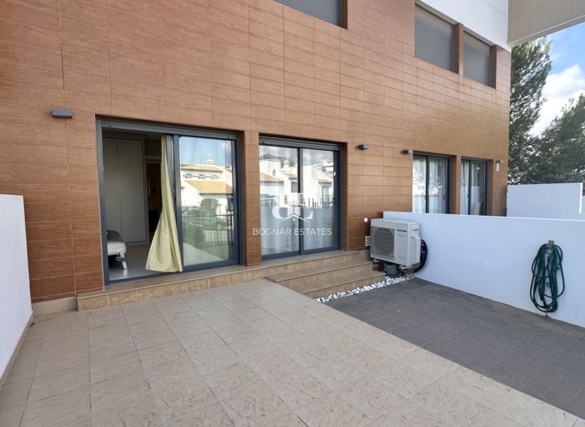 Wiederverkauf - apartment -
Orihuela Costa - Villamartín