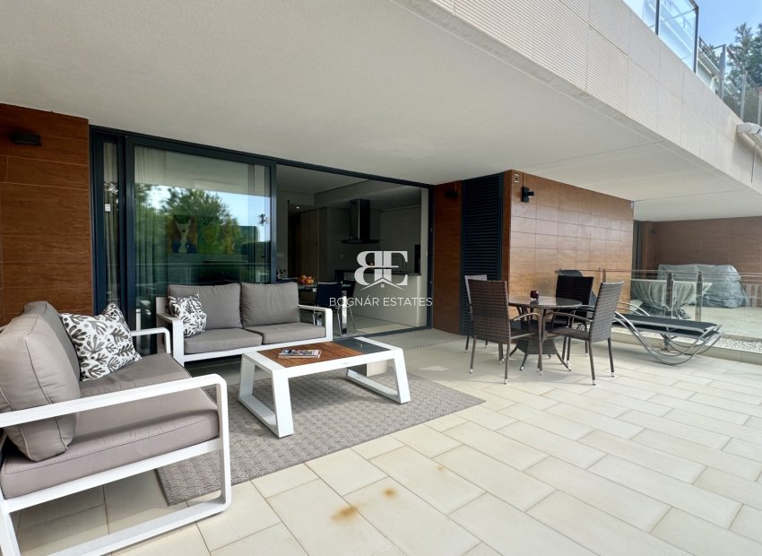 Wiederverkauf - apartment -
Orihuela Costa - Villamartín