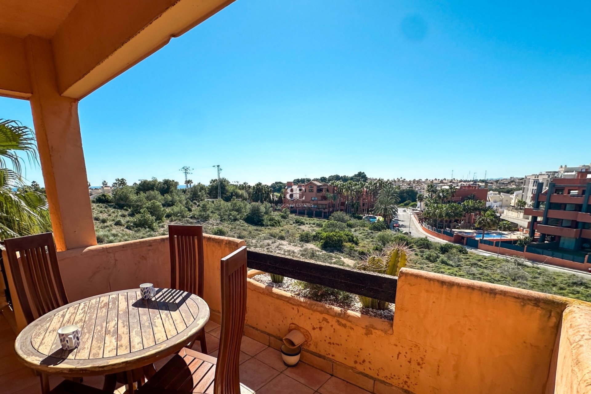 Wiederverkauf - apartment -
Orihuela Costa - Villamartín