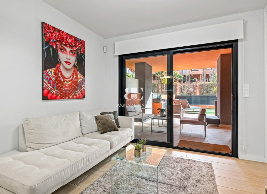 Wiederverkauf - apartment -
Orihuela Costa - Villamartín