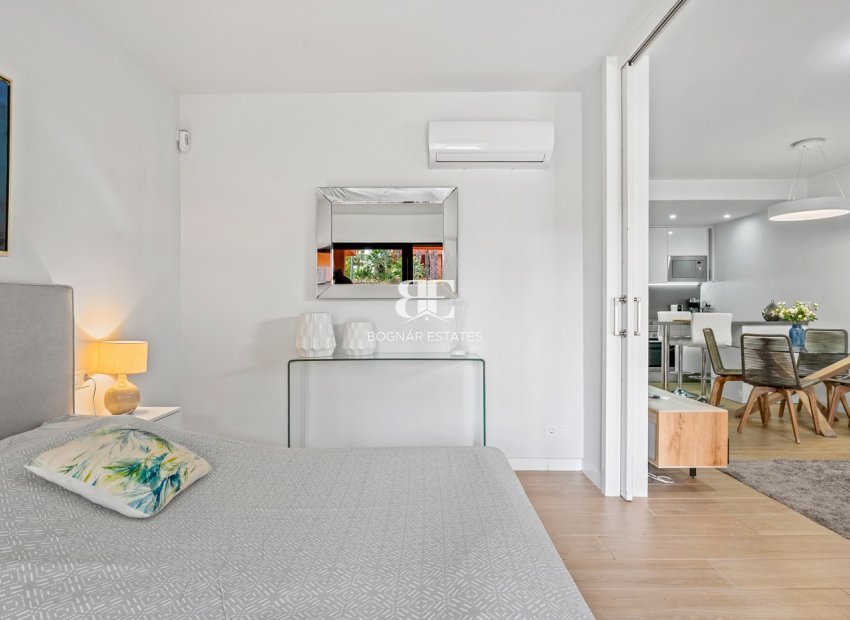 Wiederverkauf - apartment -
Orihuela Costa - Villamartín