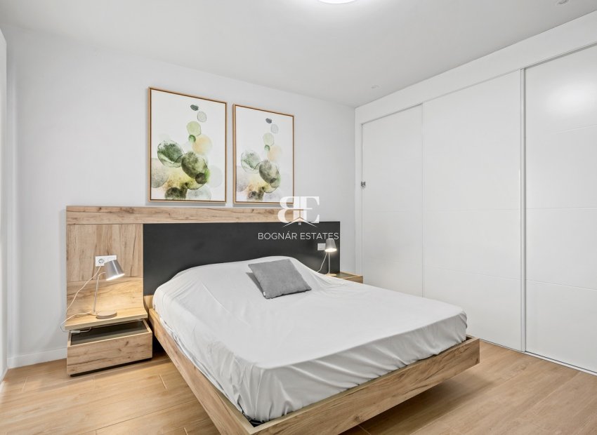 Wiederverkauf - apartment -
Orihuela Costa - Villamartín