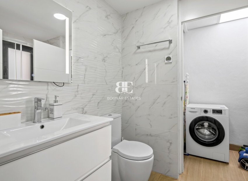 Wiederverkauf - apartment -
Orihuela Costa - Villamartín