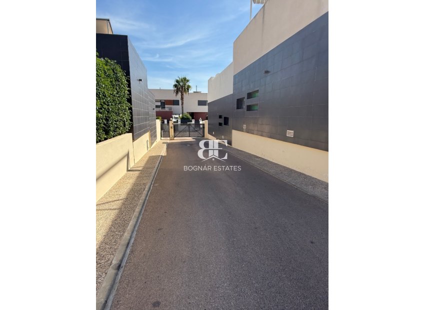 Wiederverkauf - apartment -
Orihuela Costa - Villamartín