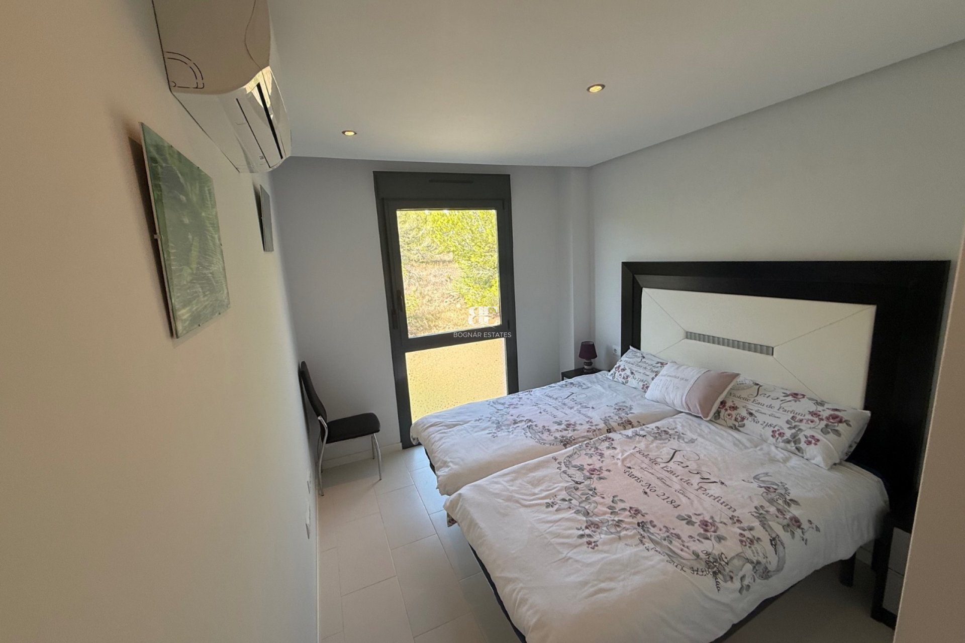 Wiederverkauf - apartment -
Orihuela Costa - Villamartín