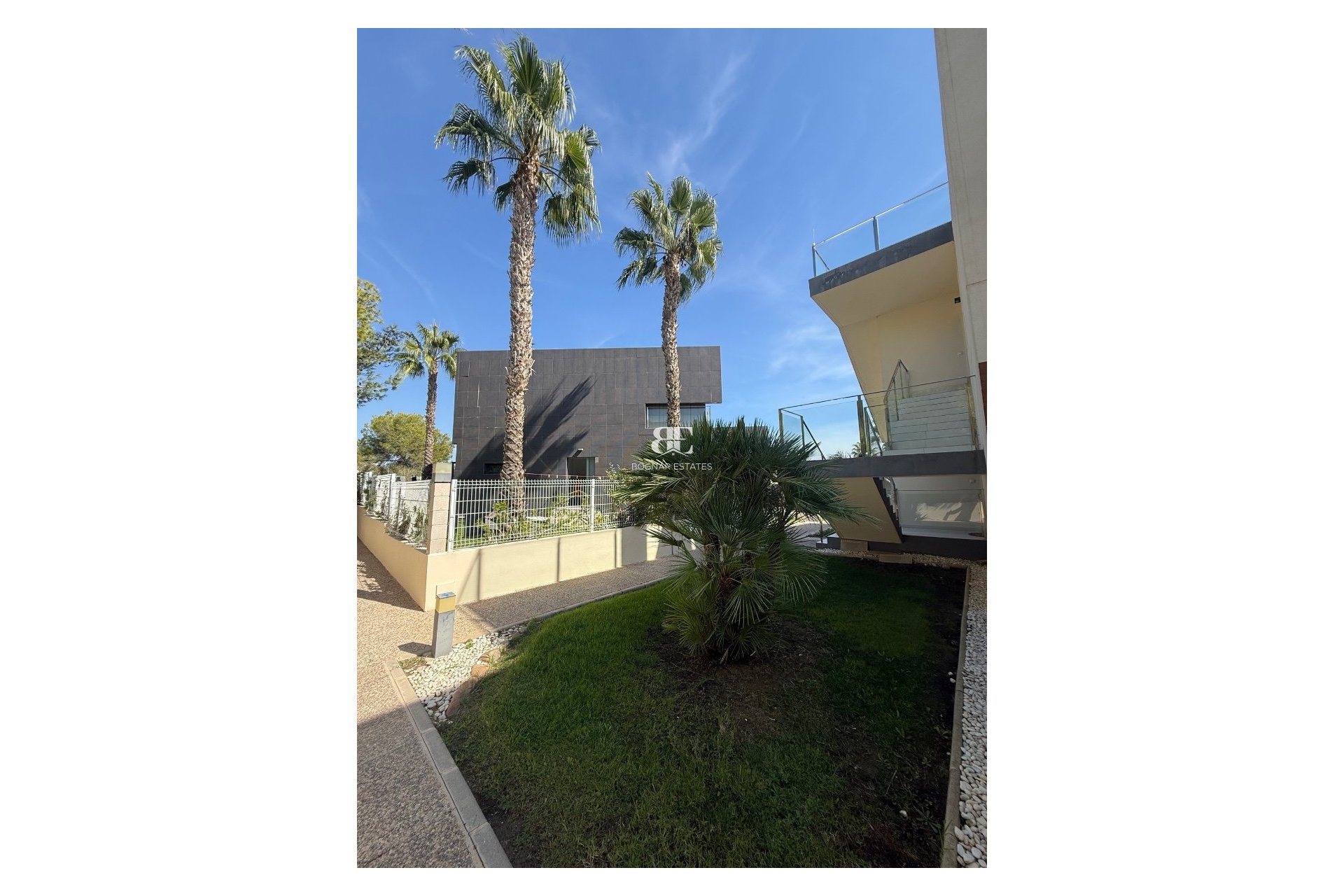 Wiederverkauf - apartment -
Orihuela Costa - Villamartín