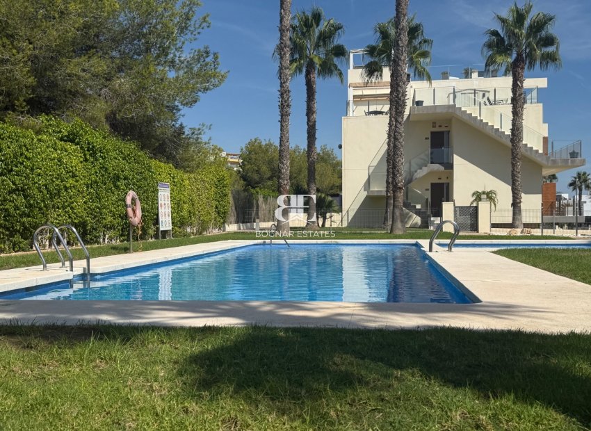 Wiederverkauf - apartment -
Orihuela Costa - Villamartín