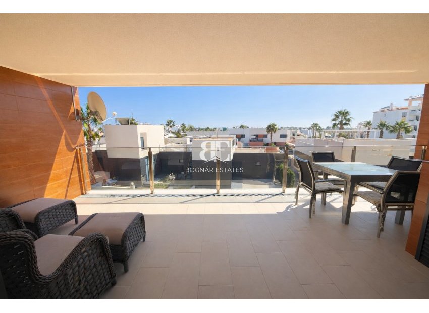 Wiederverkauf - apartment -
Orihuela Costa - Villamartín
