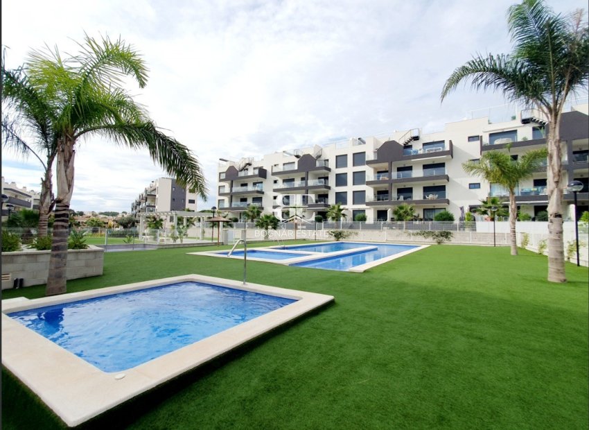 Wiederverkauf - apartment -
Orihuela Costa - Villamartín
