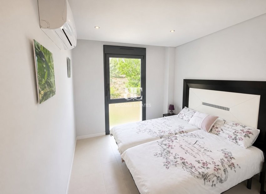 Wiederverkauf - apartment -
Orihuela Costa - Villamartín