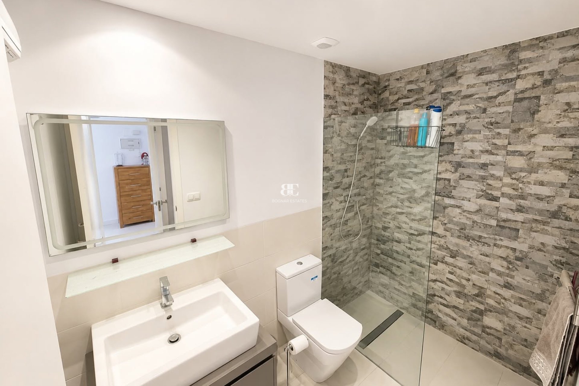 Wiederverkauf - apartment -
Orihuela Costa - Villamartín