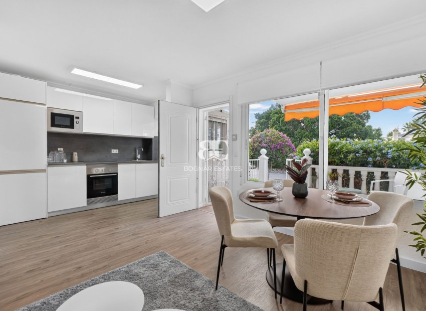 Wiederverkauf - apartment -
Orihuela Costa - Villamartín