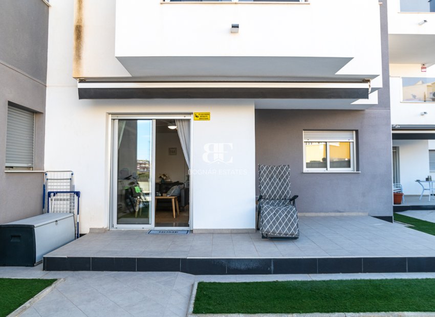 Wiederverkauf - apartment -
Orihuela Costa - Villamartín