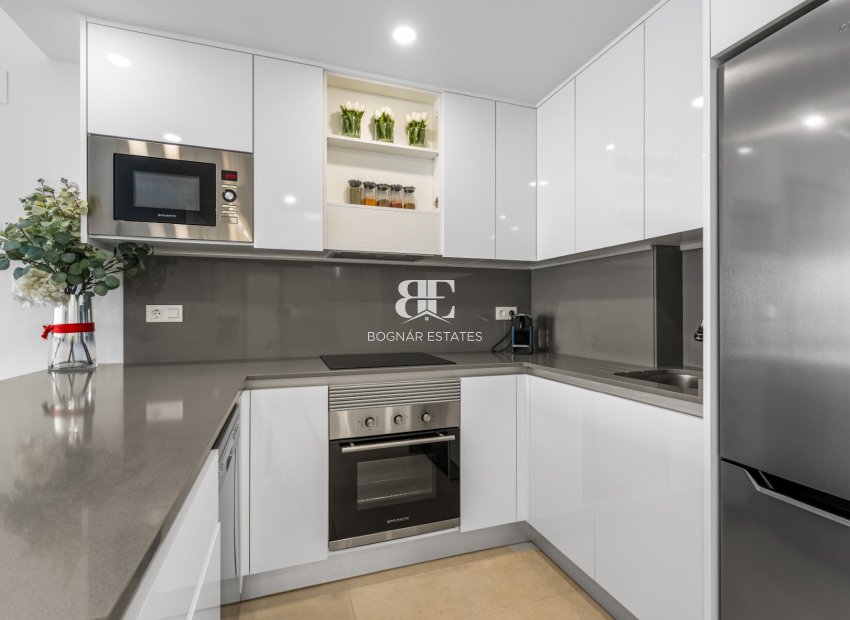 Wiederverkauf - apartment -
Orihuela Costa - Villamartín