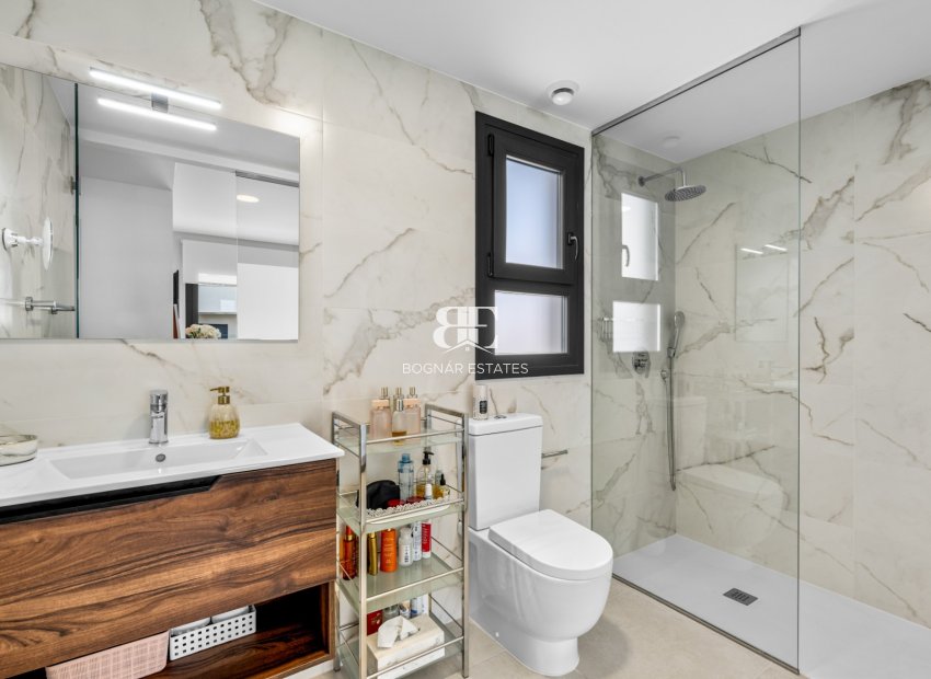 Wiederverkauf - apartment -
Orihuela Costa - Villamartín