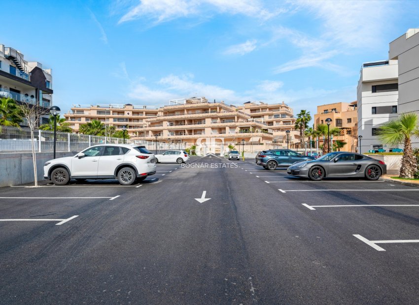 Wiederverkauf - apartment -
Orihuela Costa - Villamartín