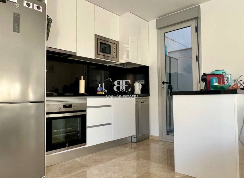 Wiederverkauf - apartment -
Orihuela Costa - Villamartín