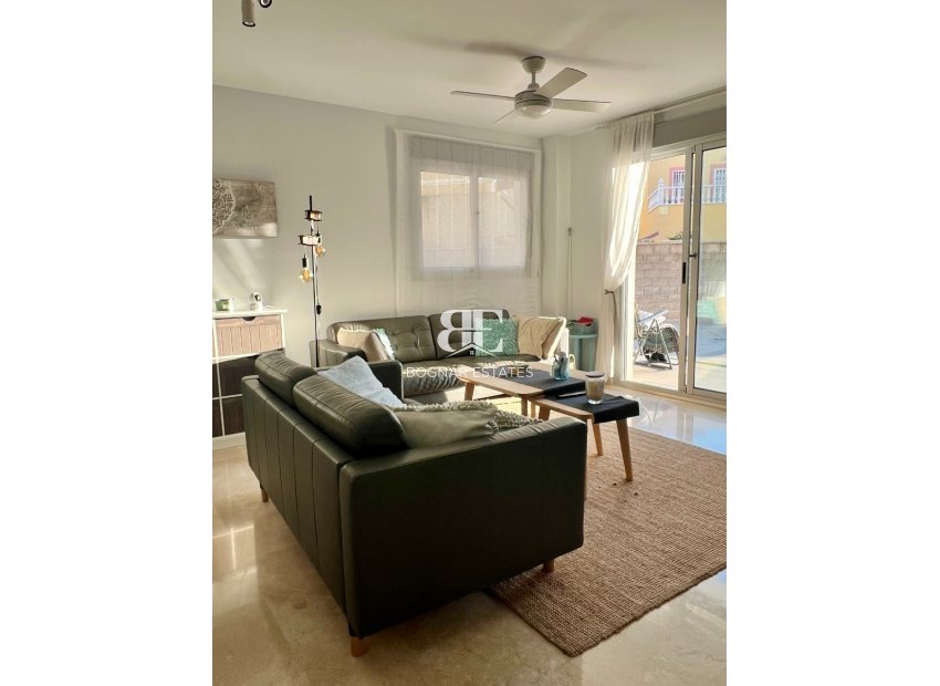 Wiederverkauf - apartment -
Orihuela Costa - Villamartín
