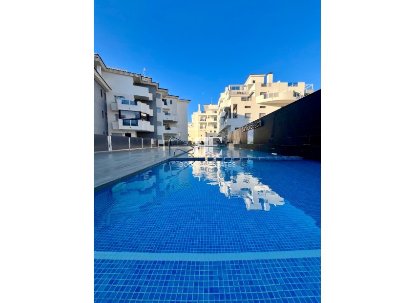 Wiederverkauf - apartment -
Orihuela Costa - Villamartín