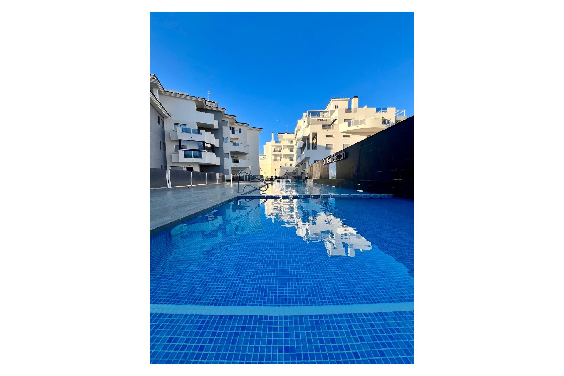 Wiederverkauf - apartment -
Orihuela Costa - Villamartín