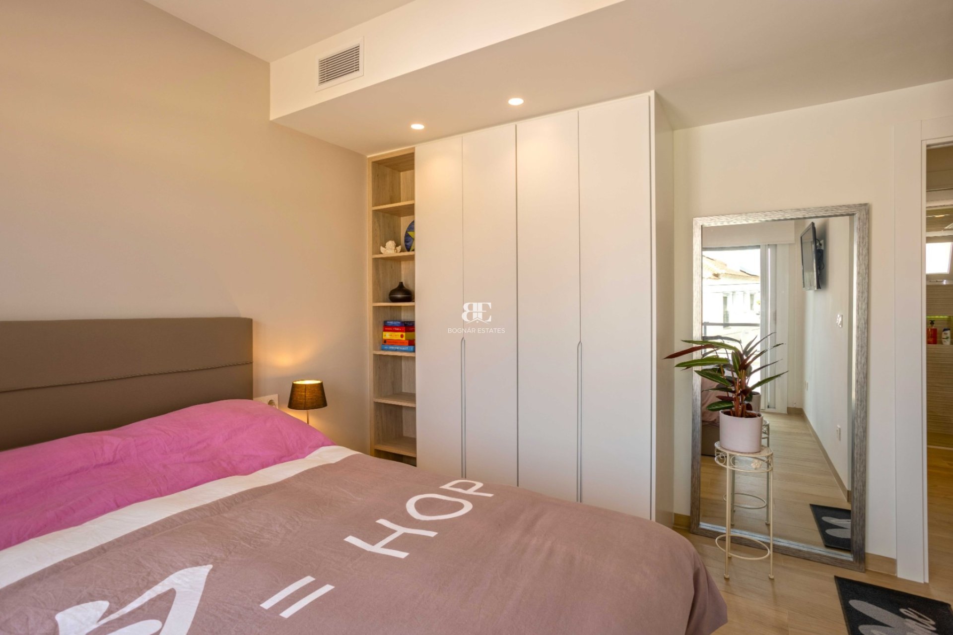 Wiederverkauf - apartment -
Orihuela Costa - Villamartín