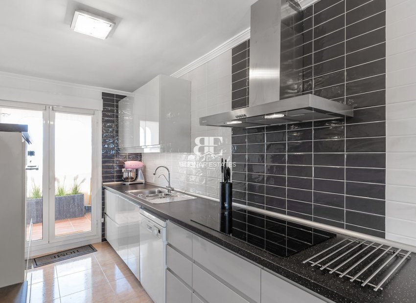 Wiederverkauf - apartment -
Orihuela Costa - Villamartín