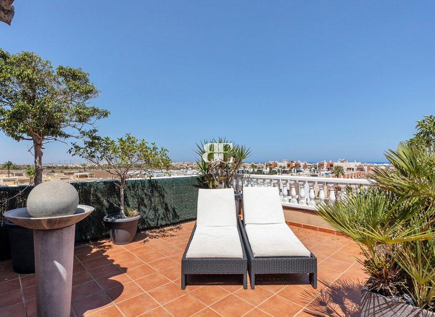 Wiederverkauf - apartment -
Orihuela Costa - Villamartín