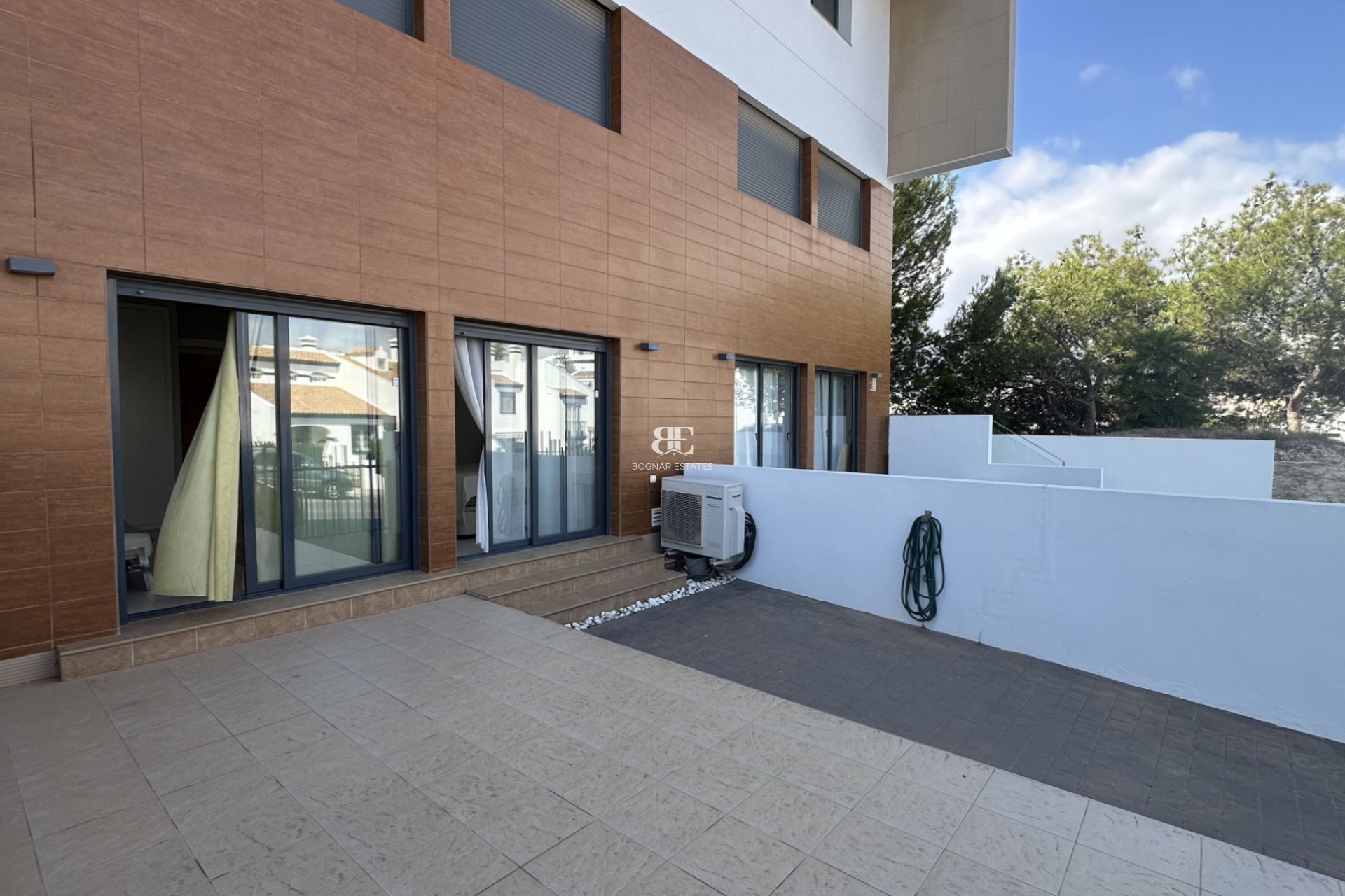 Wiederverkauf - apartment -
Orihuela Costa - Villamartín