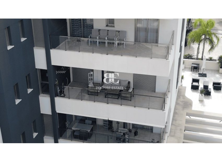 Wiederverkauf - apartment -
Orihuela Costa - Villamartín