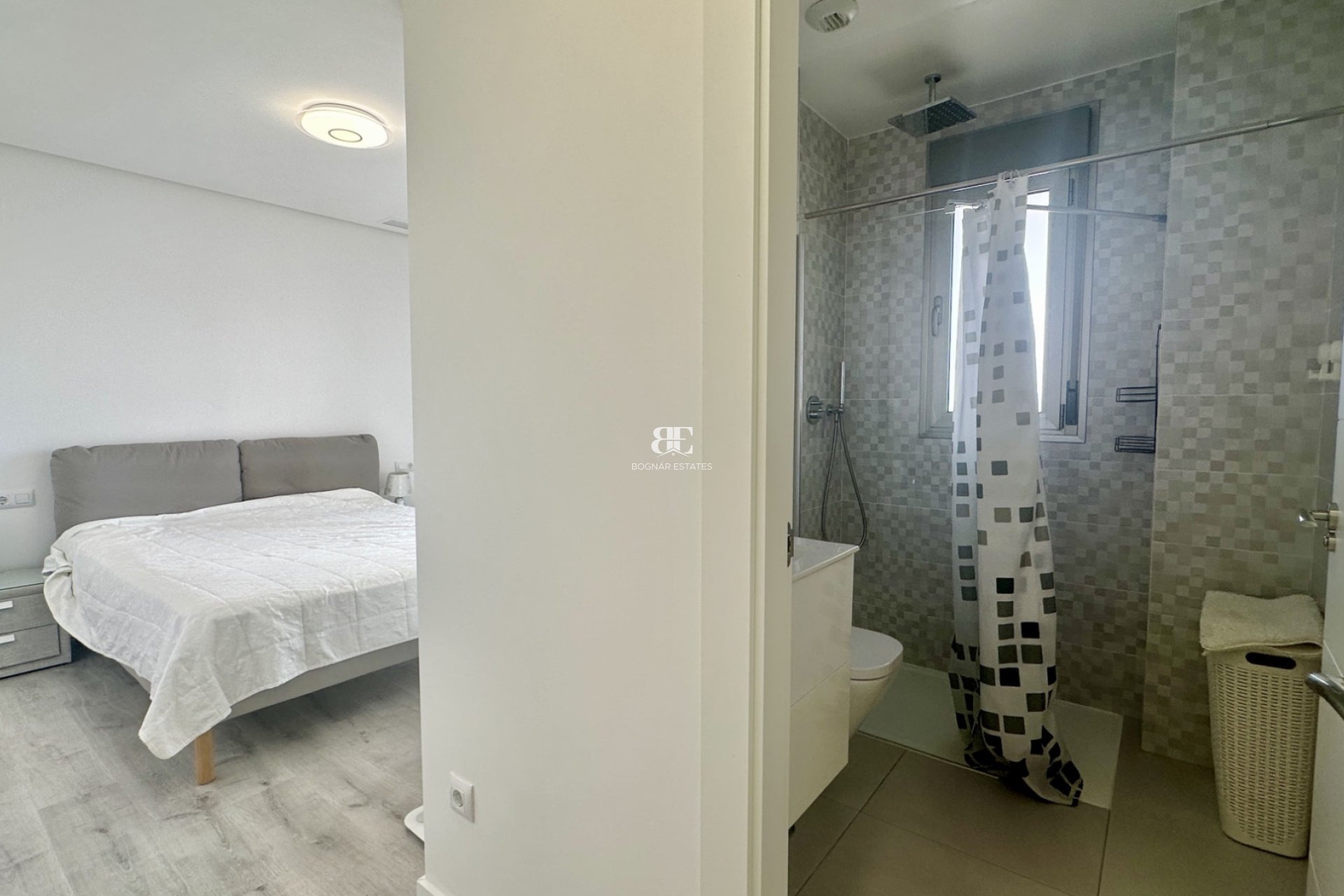 Wiederverkauf - apartment -
Orihuela Costa - Villamartín