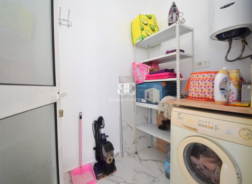 Wiederverkauf - apartment -
Orihuela Costa - Villamartín