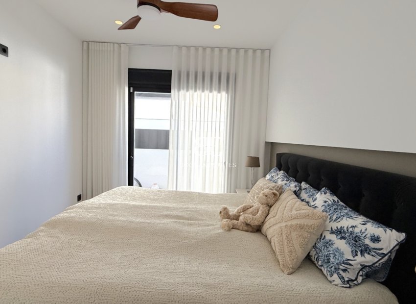 Wiederverkauf - apartment -
Pilar de la Horadada - Costa Blanca