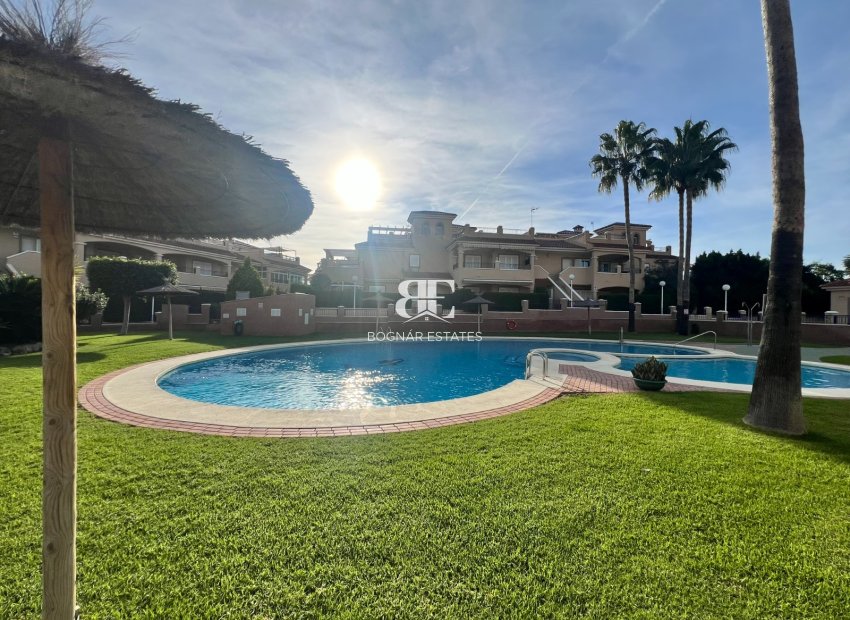 Wiederverkauf - apartment -
Pilar de la Horadada - Mil Palmeras